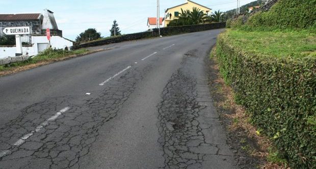Governo dos Açores lança reabilitação da estrada entre o Aeroporto e a Ribeira do Almeida