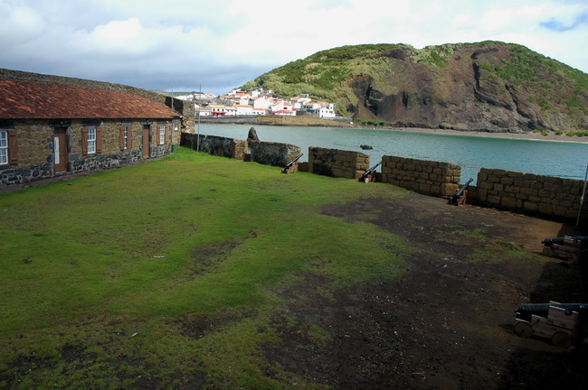 Governo dos Açores investe 100 mil euros na proteção da orla costeira do Faial