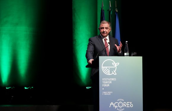 Presidente do Governo defende reforço de mecanismos de informação junto de turistas que visitam os Açores