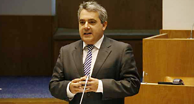 Sérgio Ávila anuncia entrada em vigor, da baixa de impostos nos Açores a partir de amanhã 