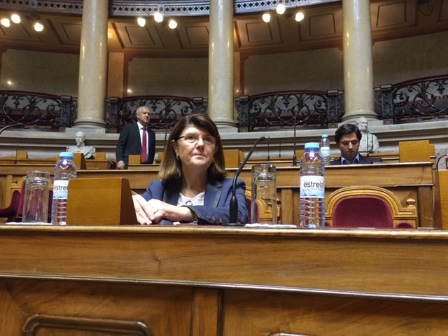 Berta Cabral eleita vice-presidente do grupo parlamentar do PSD