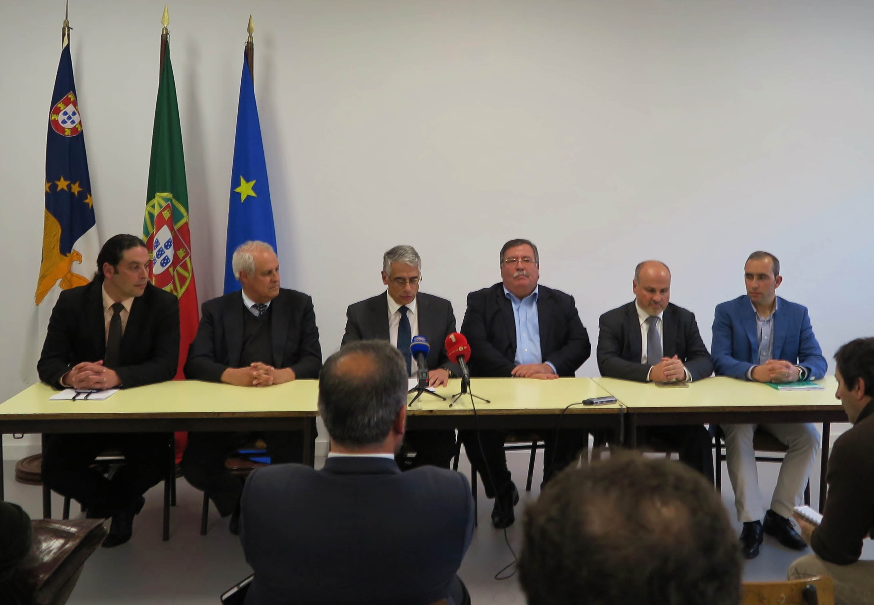 Governo, produção, indústria e comercialização de leite e laticínios dos Açores subscrevem declaração de compromissos 