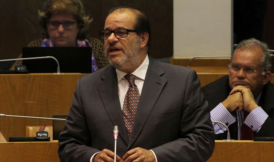 “Governo abandonou a coesão regional e tenta subverter poderes do parlamento”, diz Aníbal Pires