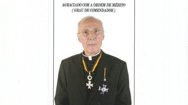 Com simplicidade e orgulho, Padre Silveira foi agraciado com a Ordem de Mérito – Grau Comendador pelo Presidente da República (c/áudio)