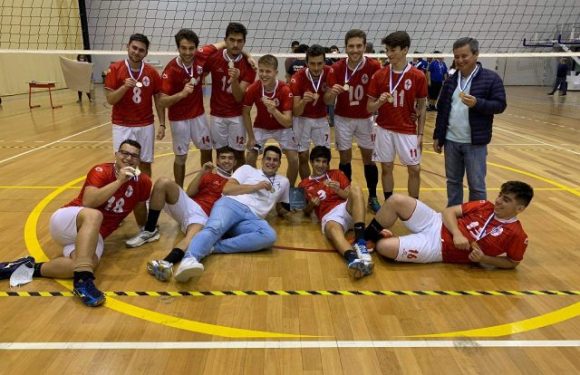 Futebol Clube Calheta sagra-se Vice-campeão Regional de Voleibol Masculino Sub-21
