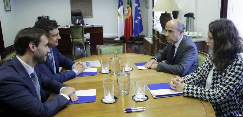 Região quer continuara a aprofundar “participação no processo de integração europeia”, afirma Pedro de Faria e Castro