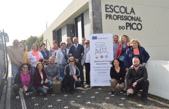 Alunos da Grécia e da Polónia de visita à ilha do Pico