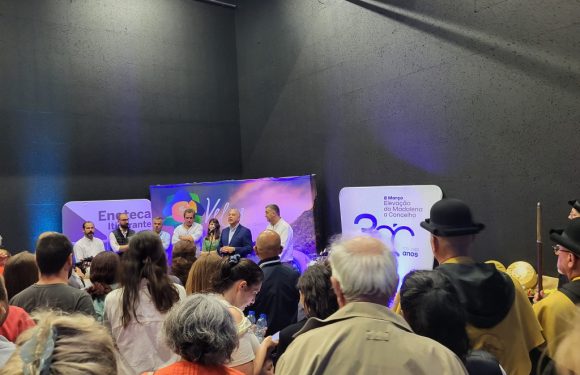 Um bom queijo pede um bom vinho – Vinhos de excelência do Pico e de Adega nacional juntaram-se à mesa com o emblemático Queijo São Jorge em Enoteca Itinerante, na Vila das Velas (c/áudio)