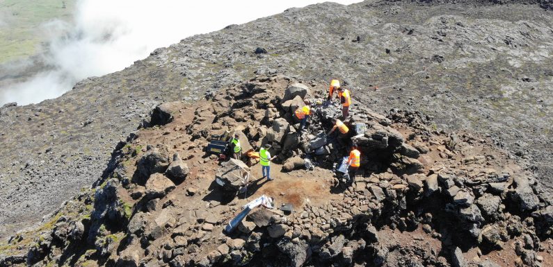 Secretaria Regional do Ambiente e Alterações Climáticas requalificou marco geodésico da Montanha do Pico