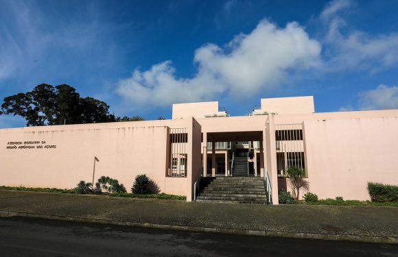 Presidente da Assembleia promove roteiro “Açores com Futuro” nas Velas