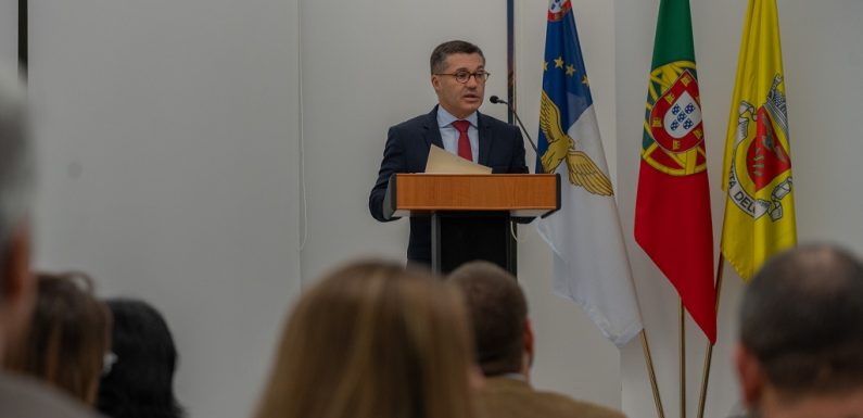 Candidaturas ao Prémio Vitorino Nemésio abrem a 6 de janeiro (c/áudio)