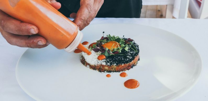 Governo dos Açores e Turismo de Portugal promovem formação de migrantes para colmatar falta de mão de obra no setor