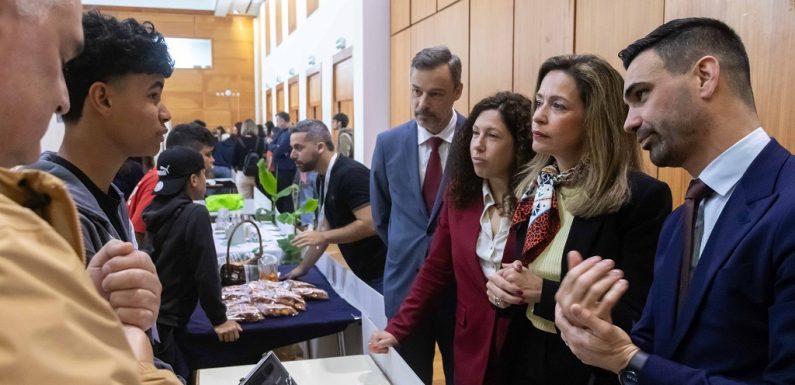 Mais de 70 jovens do Ensino Básico ao Ensino Universitário apresentam ideias inovadoras no i9.Açores