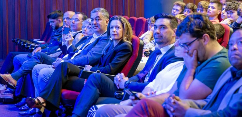 Auditório Municipal de Velas recebeu o III Seminário “DemocraciAZ” (c/áudio)