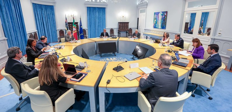 Governo dos Açores pagou 1,9 milhões de euros em retroativos aos trabalhadores dos matadouros