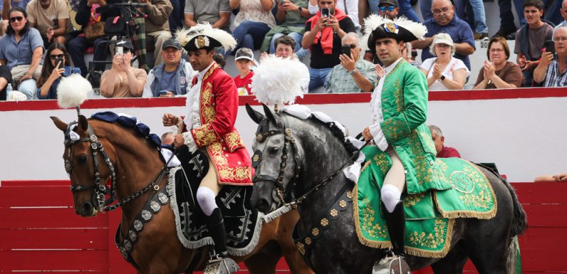 Praça de Touros de São Jorge celebra o seu 25º aniversário com corrida de toiros mista (c/áudio)