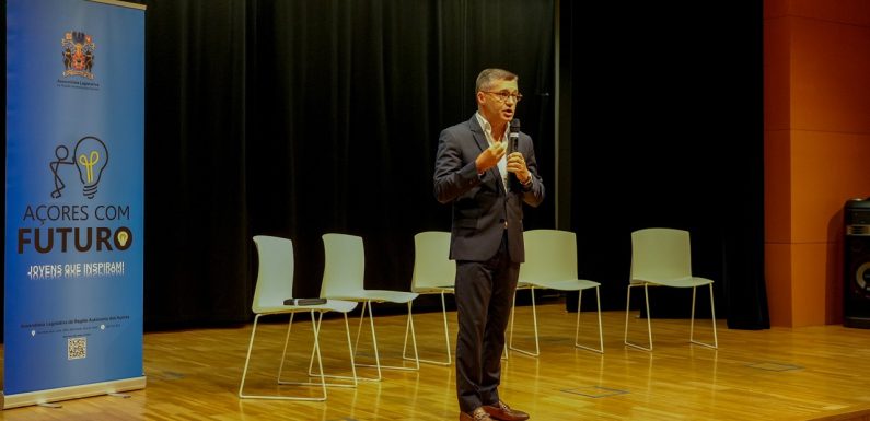 “Os jovens de São Jorge mostram que os Açores podem liderar em vários domínios”